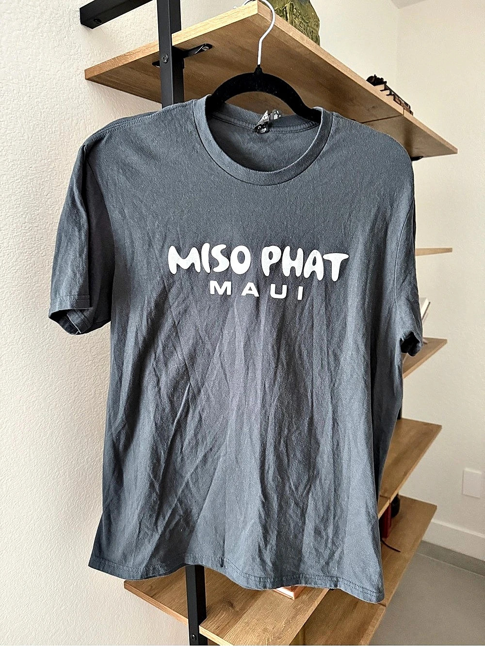 Miso Phat Sushi Maui Graphic Short Sleeve Tee in Gray